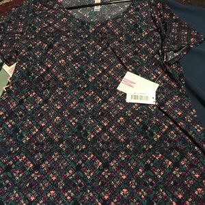 LulaRoe Classic T
